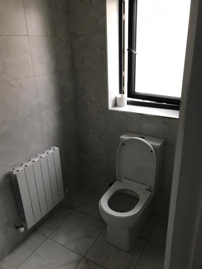 1 Luxurious Room In Family Home Killarney Eksteriør billede